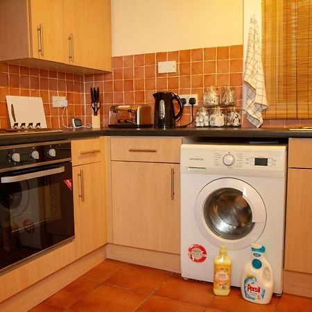 Apartamento Carvetii - Fox House - 1St Floor Flat Sleeps Up To 8 Dunfermline Exterior foto