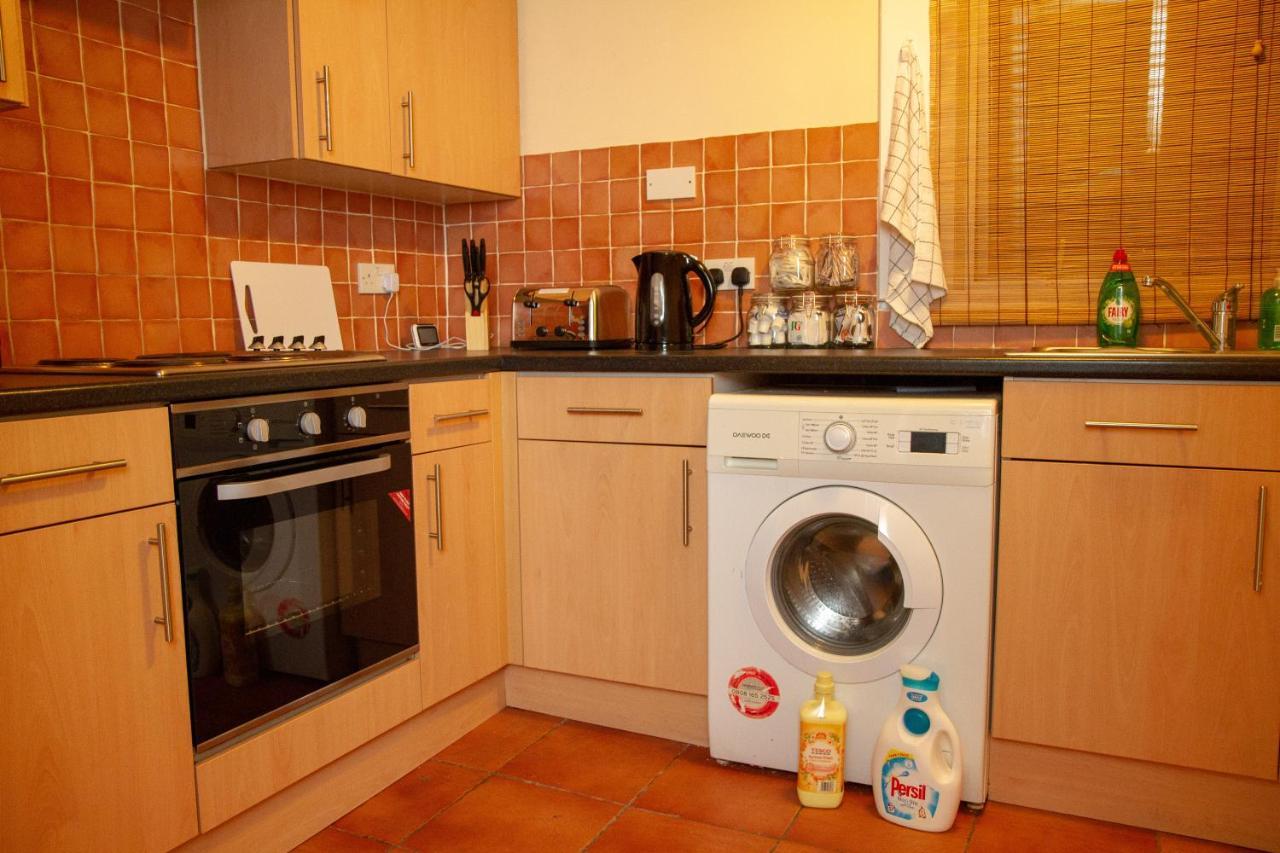 Apartamento Carvetii - Fox House - 1St Floor Flat Sleeps Up To 8 Dunfermline Exterior foto
