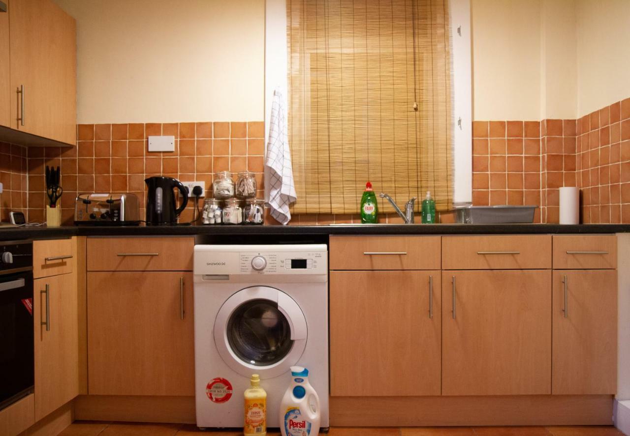 Apartamento Carvetii - Fox House - 1St Floor Flat Sleeps Up To 8 Dunfermline Exterior foto